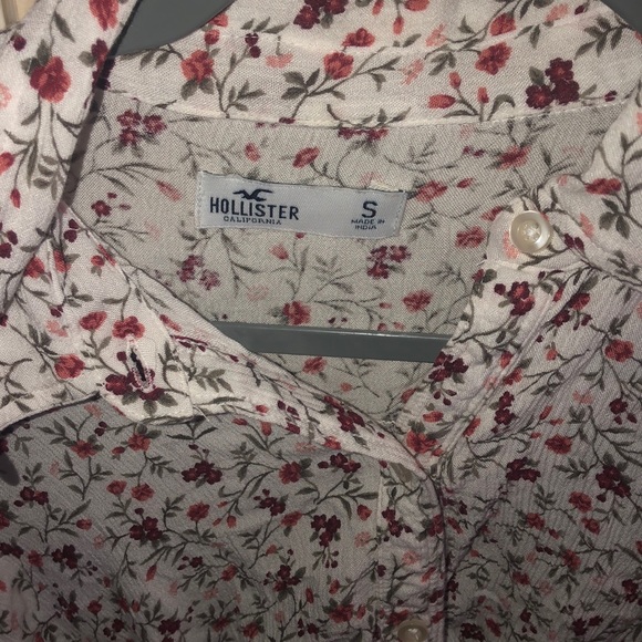 Hollister long sleeve floral top - Picture 2 of 7
